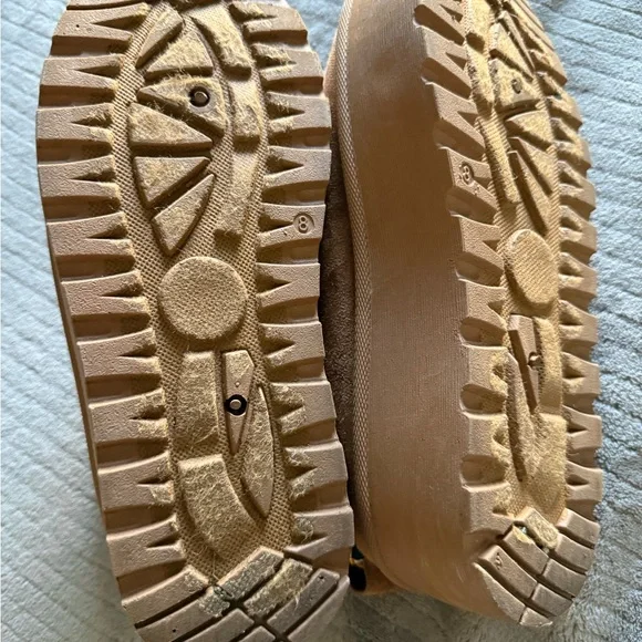 Mudd Brown Platform Mules with Black and Yellow Accents - Picture 6 of 6